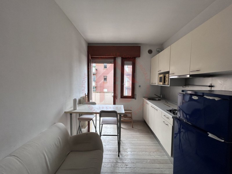 RIF: FR026 PADOVA - MADONNA PELLEGRINA Proponiamo in vendita mini appartamento di 40 mq al terzo ...