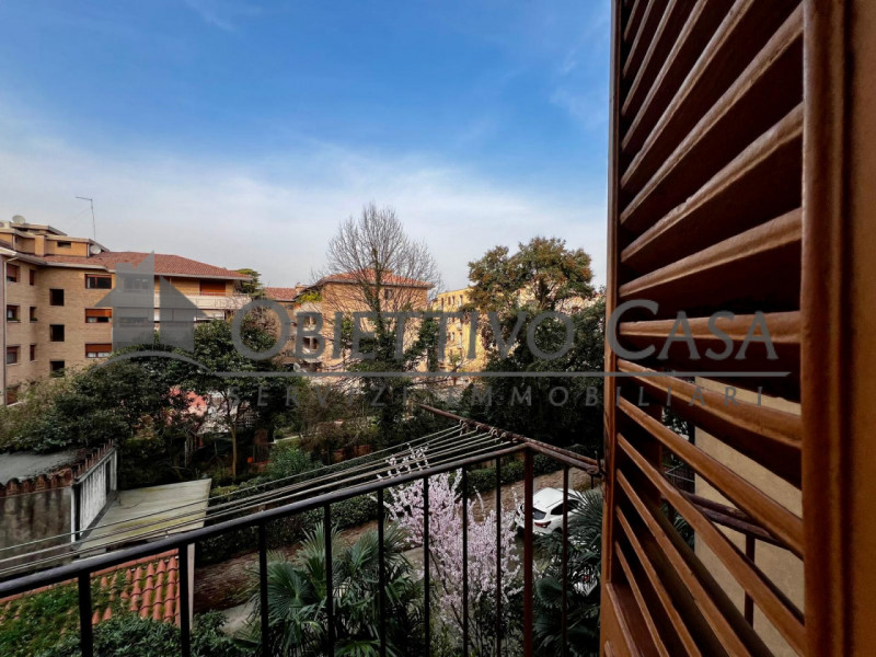 Rif. PD297 - In zona Città Giardino, all'intero di Palazzo Vanzo, proponiamo per la vendita prest...