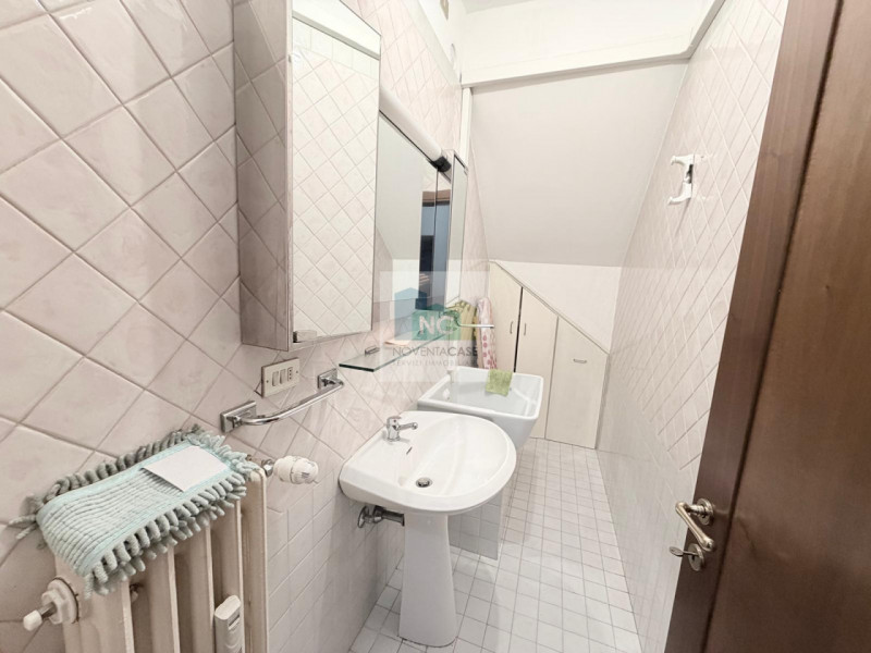 In una delle zone più ricercate di Padova, precisamente nel quartiere Ognissanti, proponiamo in v...