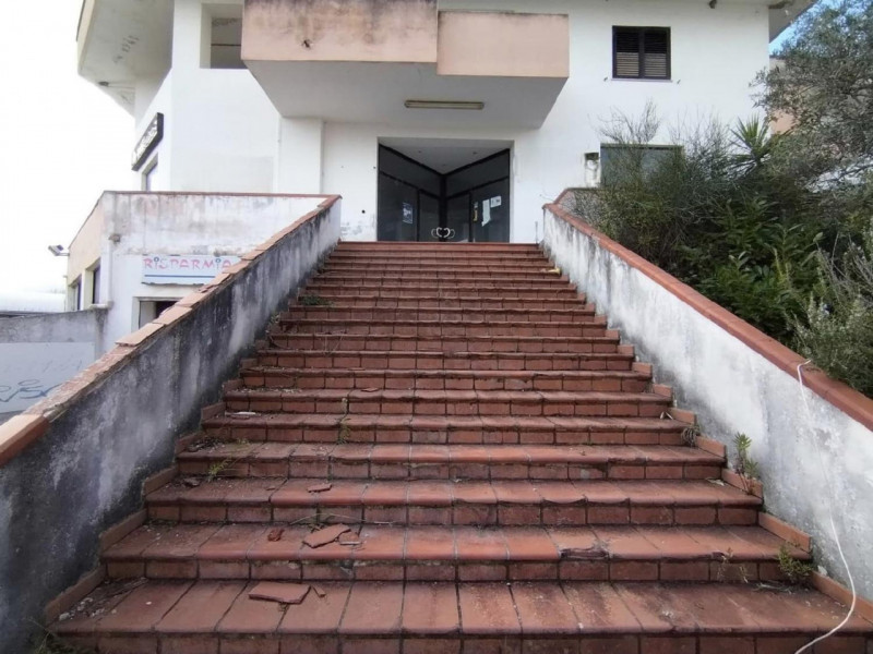 Negozio in 1 a Castrolibero (CS)