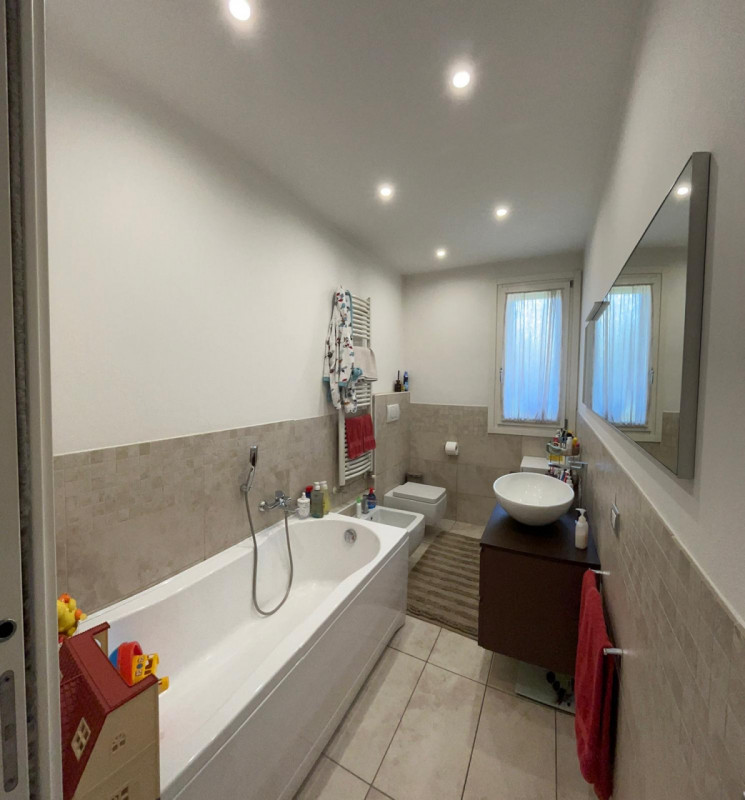 Pianiga-Cazzago: Vendesi appartamento al piano terra con ingresso indipendente e giardino privato...