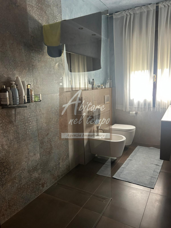 CITTADELLA (PD) Casa con magazzino e ampio giardino comoda al centro 

In posizione strategica, c...