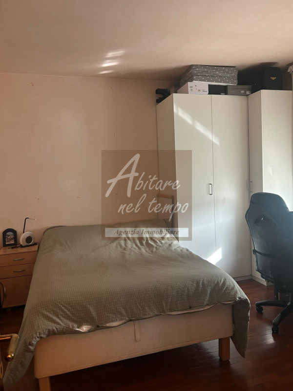 CITTADELLA (PD) Casa con magazzino e ampio giardino comoda al centro 

In posizione strategica, c...