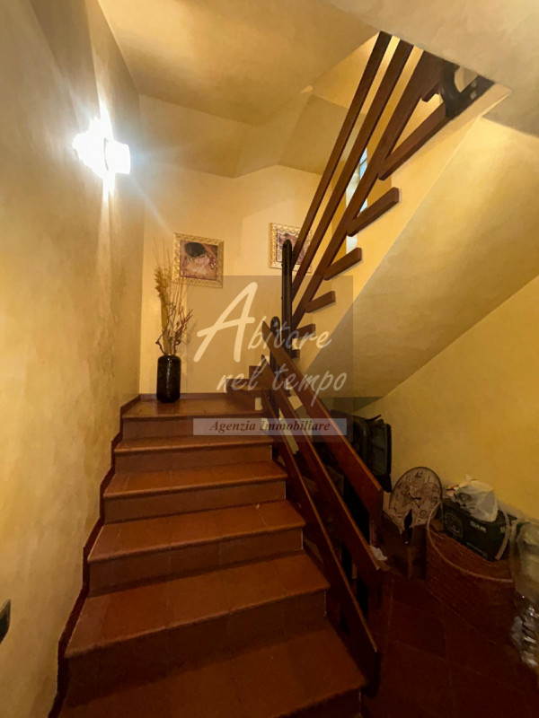 CITTADELLA (PD) Casa con magazzino e ampio giardino comoda al centro 

In posizione strategica, c...