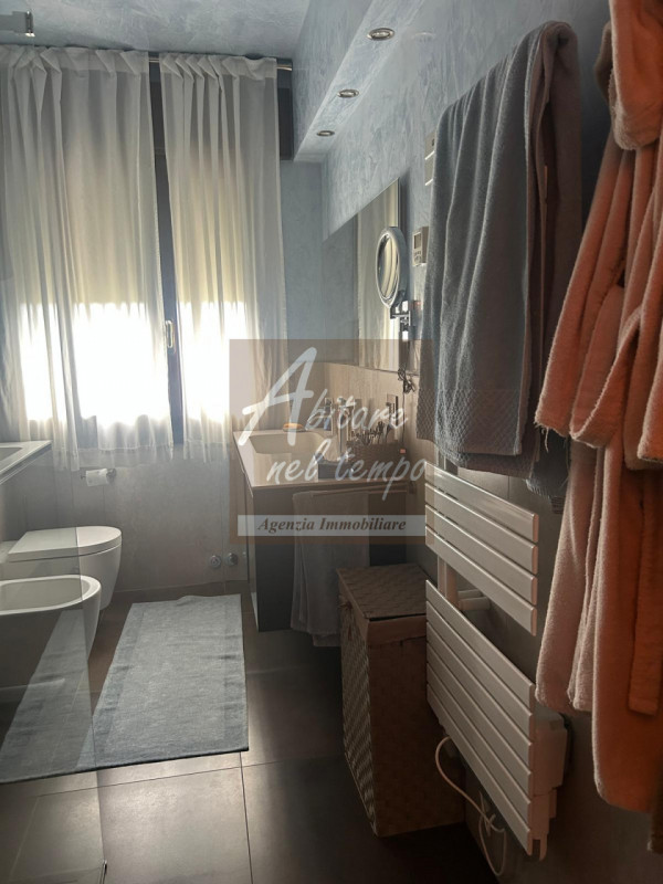 CITTADELLA (PD) Casa con magazzino e ampio giardino comoda al centro 

In posizione strategica, c...