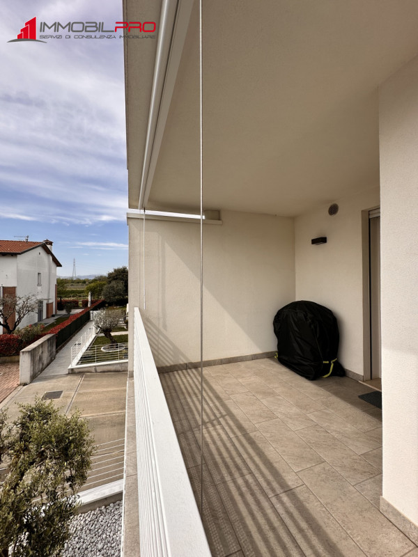 Se stai cercando qualcosa di più di un semplice tricamere, questa è la soluzione giusta.

In un c...