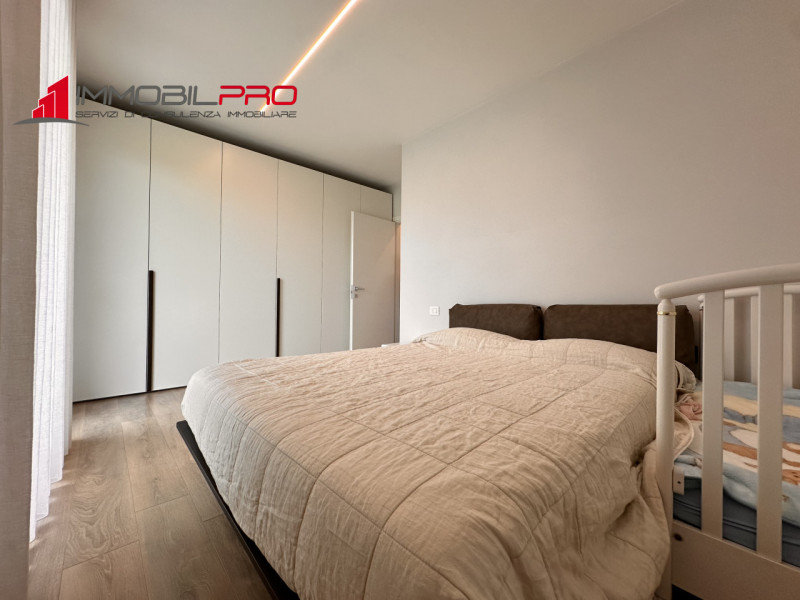 Se stai cercando qualcosa di più di un semplice tricamere, questa è la soluzione giusta.

In un c...