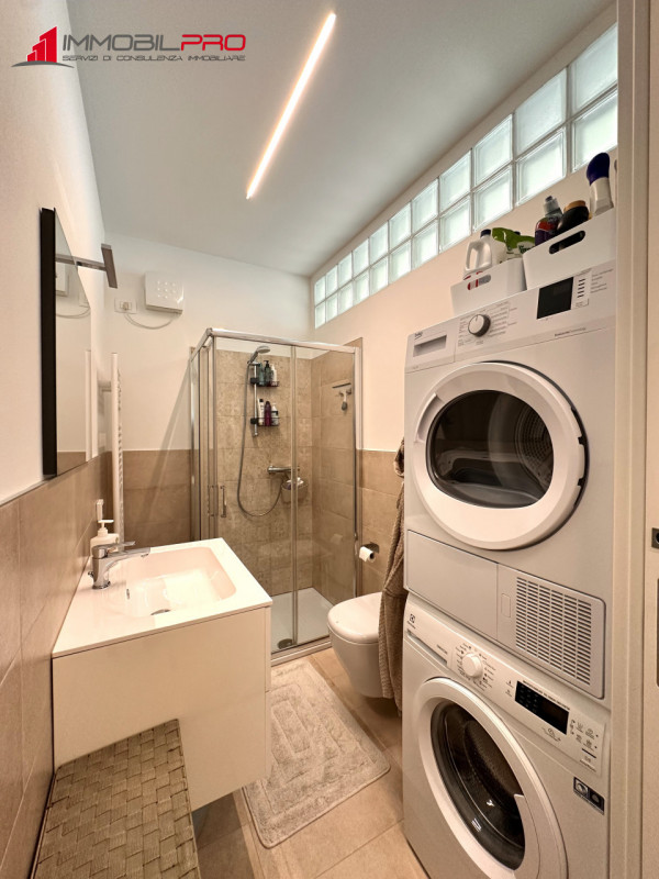 Se stai cercando qualcosa di più di un semplice tricamere, questa è la soluzione giusta.

In un c...