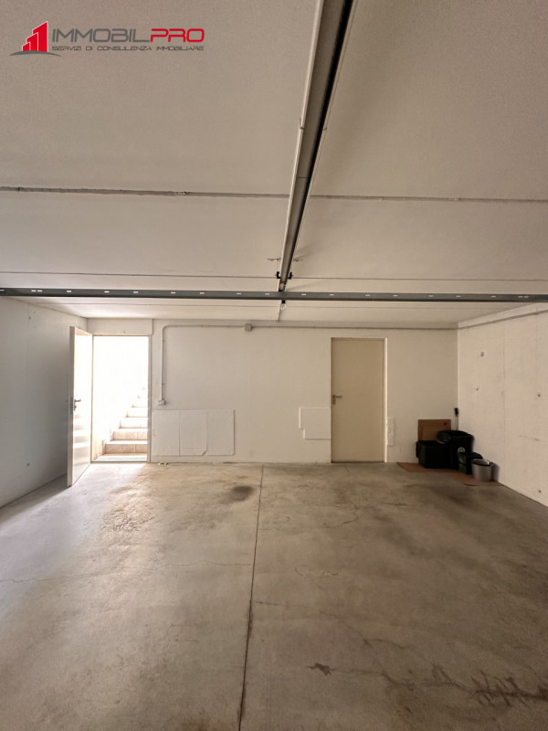 Se stai cercando qualcosa di più di un semplice tricamere, questa è la soluzione giusta.

In un c...