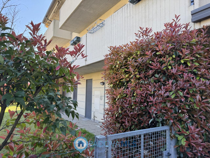 Immobile in esclusiva al Gruppo Padova MLS
Recente appartamento in ottime condizioni posta al pia...