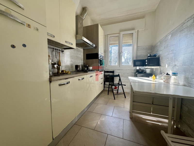 PADOVA - Zona Brusegana - a due passi da tutti i servizi. Condominio di sole sei unità abitative,...