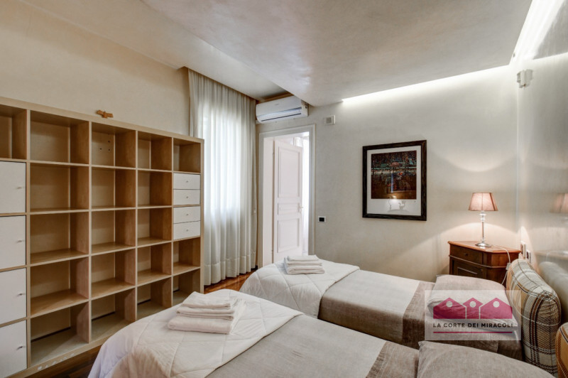 ARCUGNANO: VILLA CON TERRAZZO PANORAMICO, VERANDA E ACCESSO ALLA PISCINA CONDOMINIALE. RIF. 2256X...