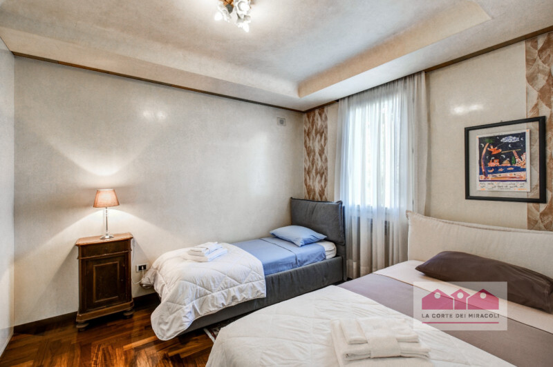 ARCUGNANO: VILLA CON TERRAZZO PANORAMICO, VERANDA E ACCESSO ALLA PISCINA CONDOMINIALE. RIF. 2256X...