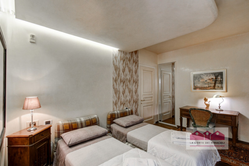 ARCUGNANO: VILLA CON TERRAZZO PANORAMICO, VERANDA E ACCESSO ALLA PISCINA CONDOMINIALE. RIF. 2256X...