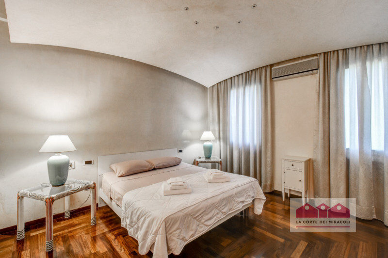 ARCUGNANO: VILLA CON TERRAZZO PANORAMICO, VERANDA E ACCESSO ALLA PISCINA CONDOMINIALE. RIF. 2256X...