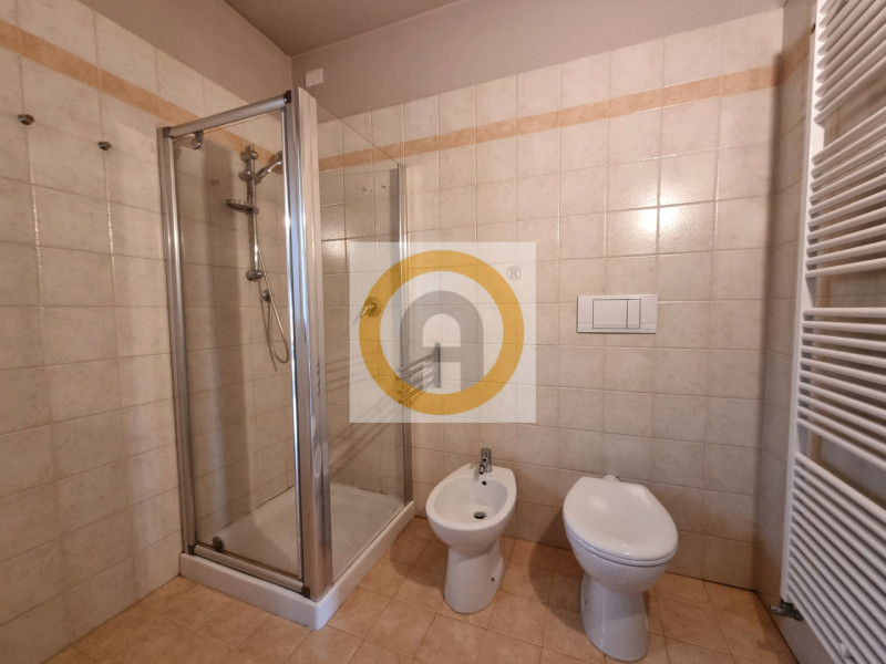 Questo appartamento di 75 mq è disponibile per l'affitto ad un prezzo competitivo. 

L'immobile o...