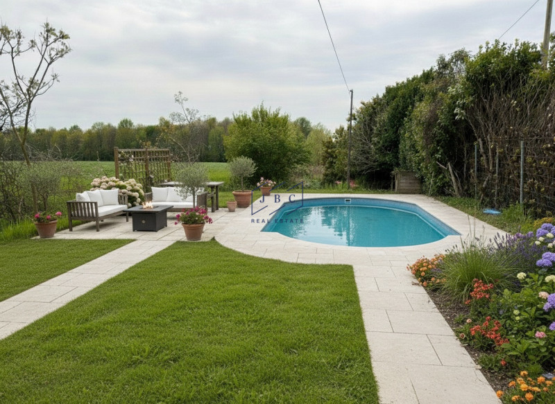 PORTOGRUARO - (Venezia)
Proponiamo in esclusiva nei pressi di Portogruaro (VE), a Viola, una sple...