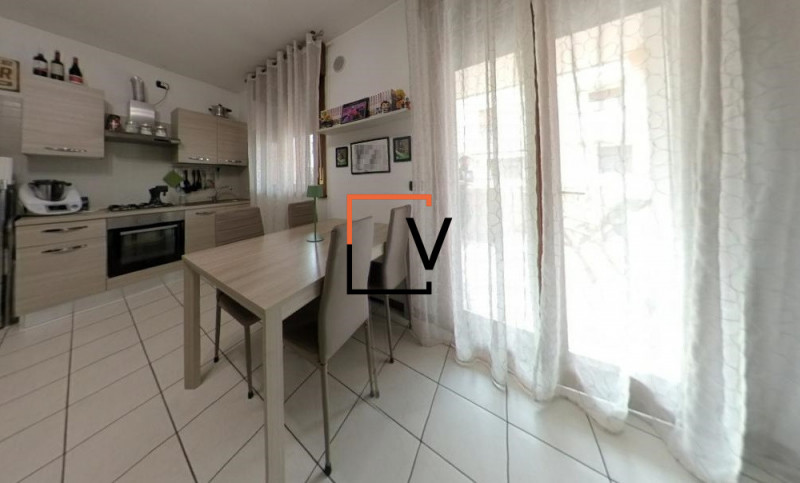 V409 - Proponiamo in vendita esclusiva a Gaggio di Marcon, in un contesto di sole 5 unità, mini a...