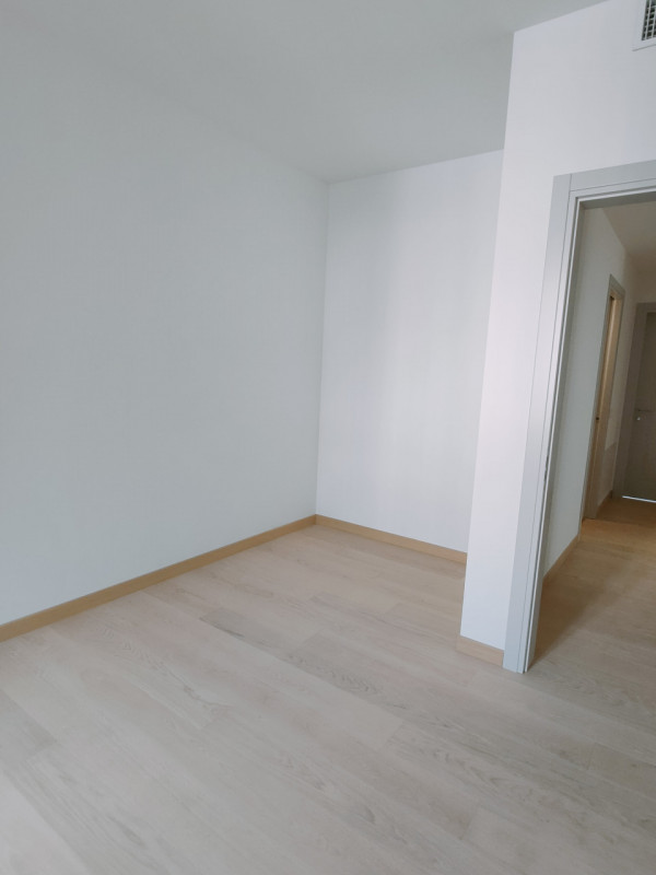 Prato della Valle piano nobile completamente ristrutturato con finiture di pregio composto da: in...