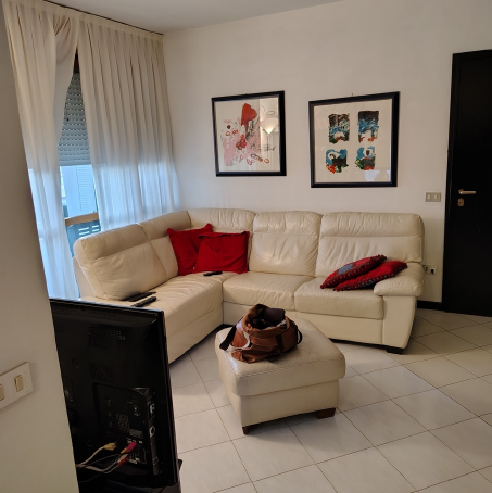 Rif. A.A.298-25

Vendita all'asta - appartamento al 2° piano con garage in data 26 maggio 2026

D...