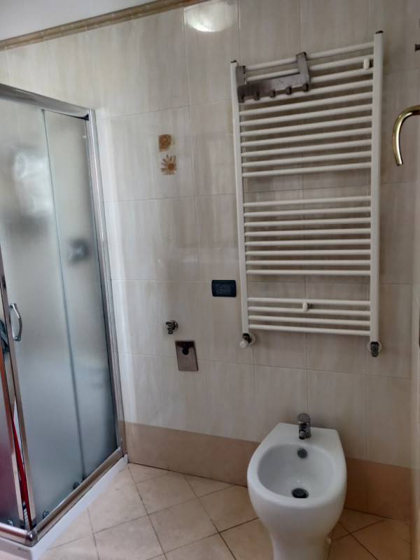 Scopri un'opportunità unica nel cuore di Fossò! Proponiamo in affitto un incantevole appartamento...