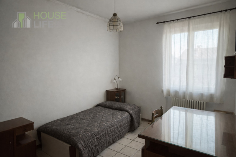 CARRE' - Loc. Pra Secco: all'interno di un residence in zona residenziale tranquilla e ricercata,...