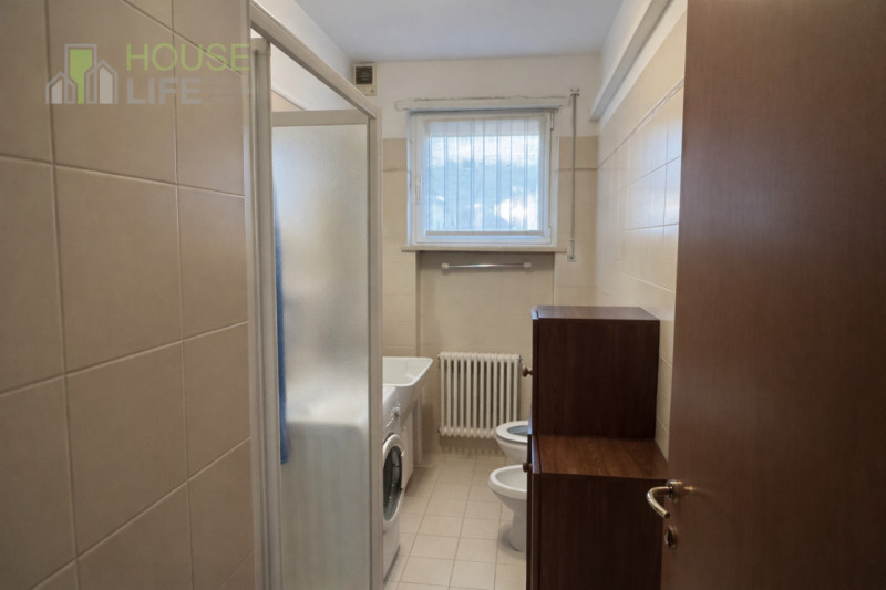 CARRE' - Loc. Pra Secco: all'interno di un residence in zona residenziale tranquilla e ricercata,...