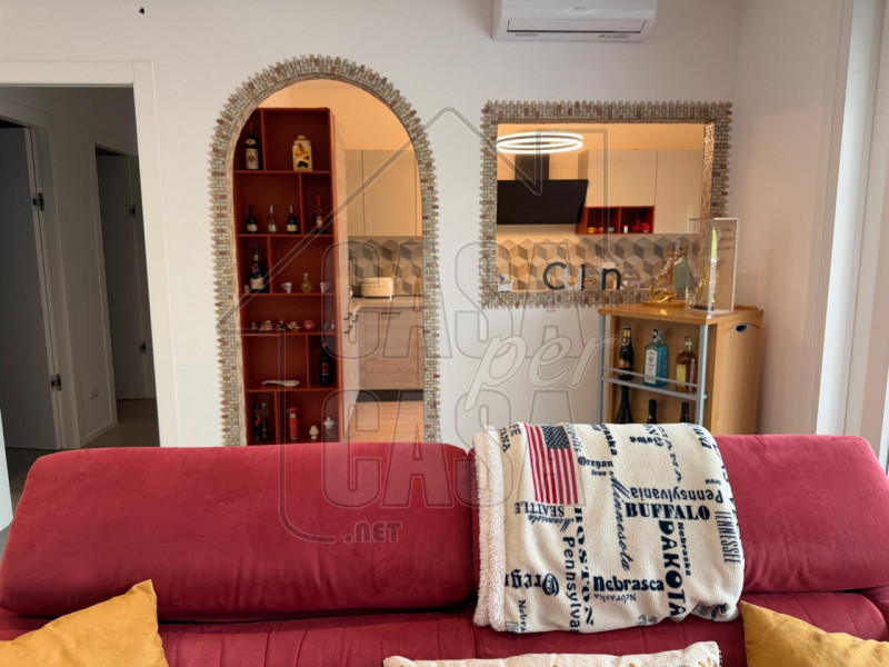 rif. PDRUB - per info Marilena m. 327 7153302.

A soli 100 metri dalla fermata del tram, proponia...