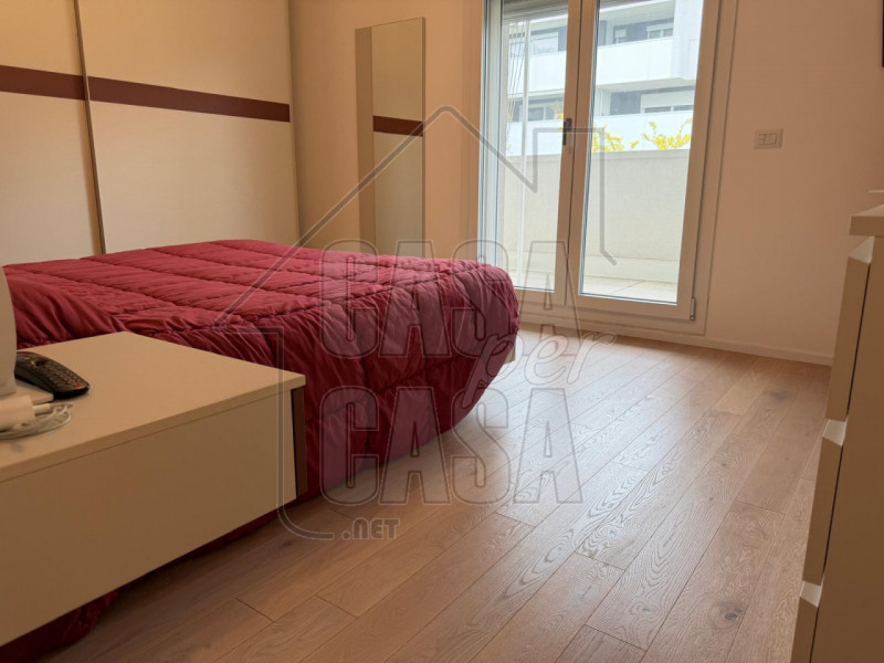 rif. PDRUB - per info Marilena m. 327 7153302.

A soli 100 metri dalla fermata del tram, proponia...