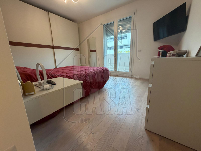 rif. PDRUB - per info Marilena m. 327 7153302.

A soli 100 metri dalla fermata del tram, proponia...