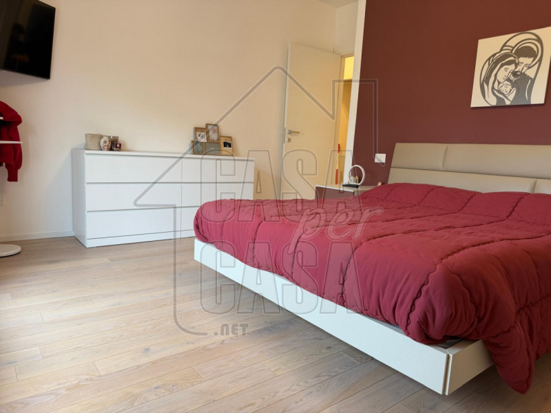 rif. PDRUB - per info Marilena m. 327 7153302.

A soli 100 metri dalla fermata del tram, proponia...