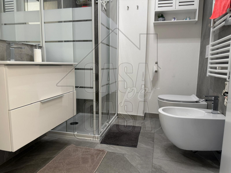 rif. PDRUB - per info Marilena m. 327 7153302.

A soli 100 metri dalla fermata del tram, proponia...