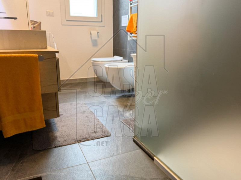 rif. PDRUB - per info Marilena m. 327 7153302.

A soli 100 metri dalla fermata del tram, proponia...