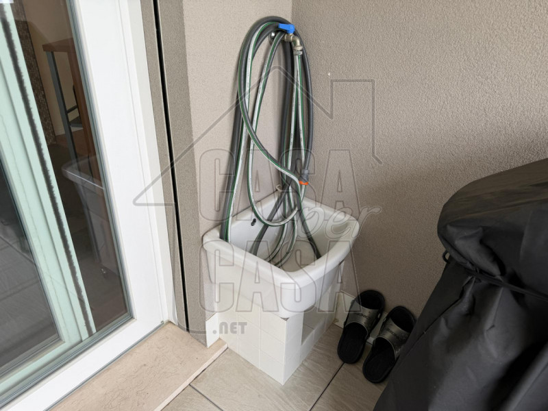 rif. PDRUB - per info Marilena m. 327 7153302.

A soli 100 metri dalla fermata del tram, proponia...