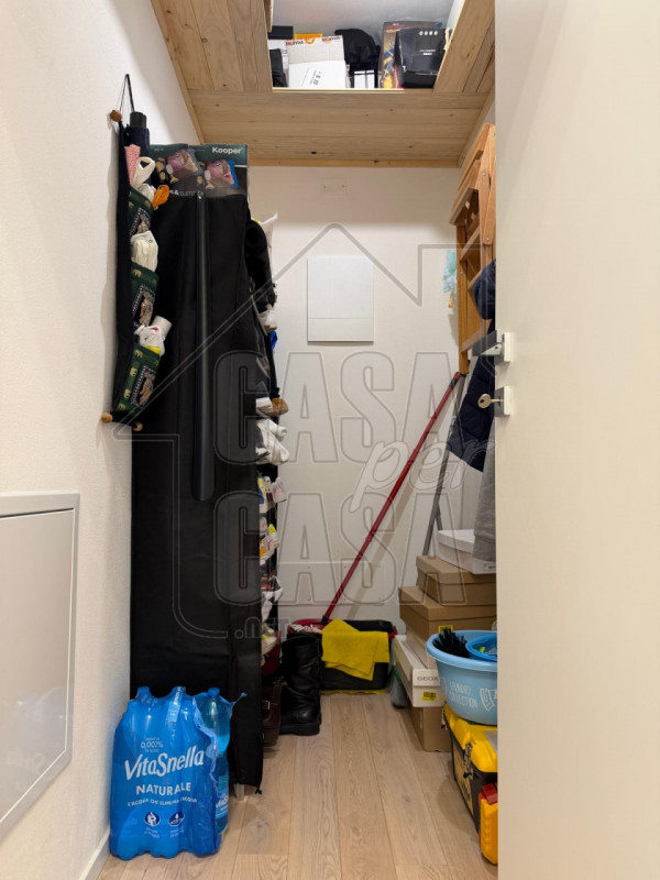 rif. PDRUB - per info Marilena m. 327 7153302.

A soli 100 metri dalla fermata del tram, proponia...