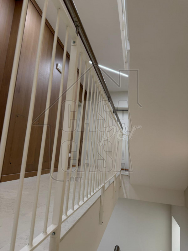 rif. PDRUB - per info Marilena m. 327 7153302.

A soli 100 metri dalla fermata del tram, proponia...