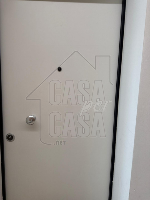 rif. PDRUB - per info Marilena m. 327 7153302.

A soli 100 metri dalla fermata del tram, proponia...