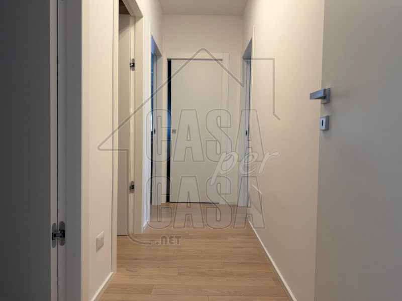 rif. PDRUB - per info Marilena m. 327 7153302.

A soli 100 metri dalla fermata del tram, proponia...