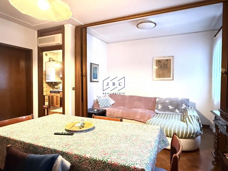 ODERZO - (Treviso)
Proponiamo in esclusiva un interessante appartamento trilocale situato a pochi...