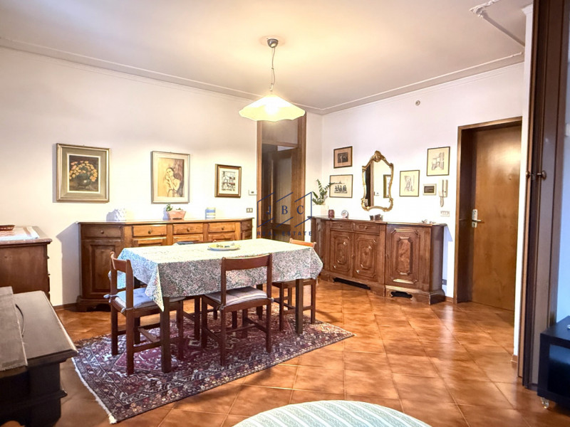 ODERZO - (Treviso)
Proponiamo in esclusiva un interessante appartamento trilocale situato a pochi...