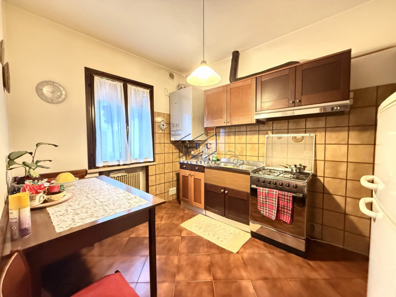 ODERZO - (Treviso)
Proponiamo in esclusiva un interessante appartamento trilocale situato a pochi...