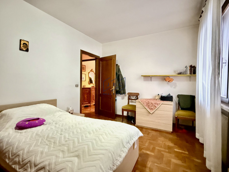 ODERZO - (Treviso)
Proponiamo in esclusiva un interessante appartamento trilocale situato a pochi...