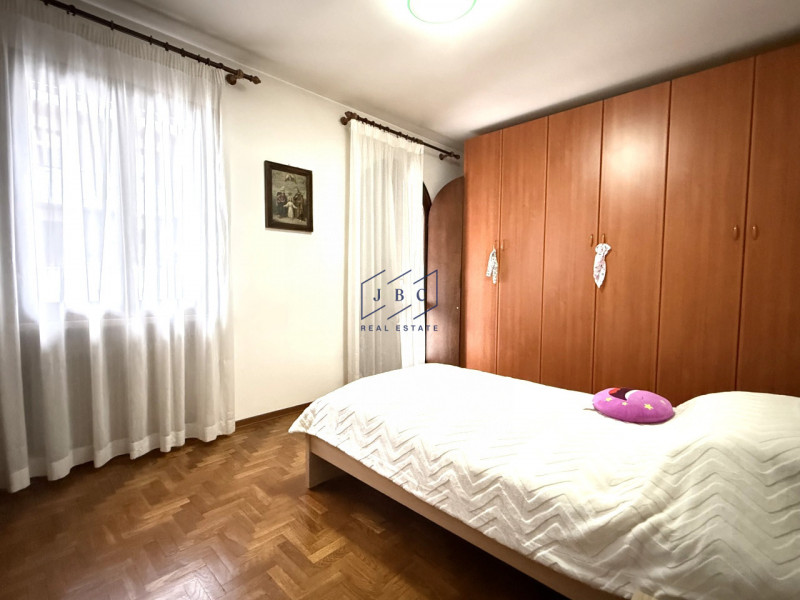 ODERZO - (Treviso)
Proponiamo in esclusiva un interessante appartamento trilocale situato a pochi...