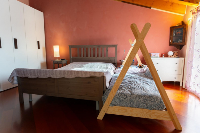 Bifamiliare su due piani di 70 mq ciascuno, zona Cogno di San Giorgio in Bosco, ideale per chi de...