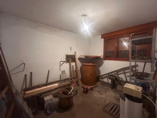 L'agenzia Iris è lieta di presentare una splendida casa singola in vendita, situata nella tranqui...