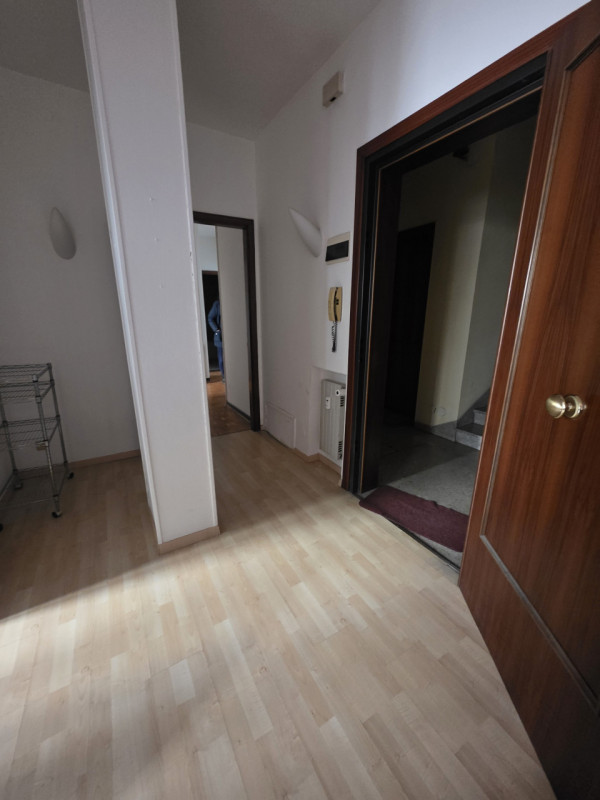 Scopri un'opportunità unica di vivere nel cuore pulsante del Centro Storico di Padova con questo ...