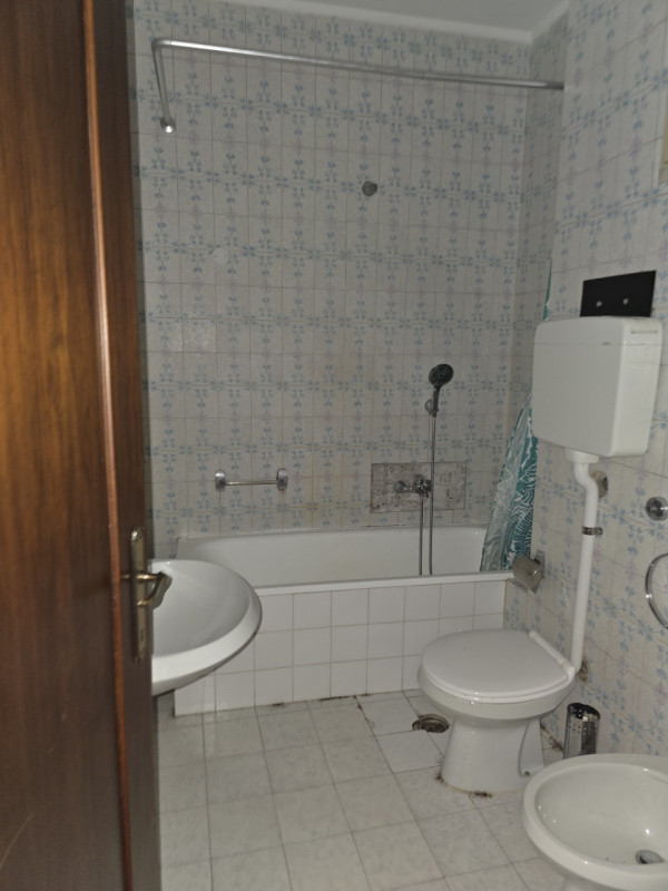 Scopri un'opportunità unica di vivere nel cuore pulsante del Centro Storico di Padova con questo ...