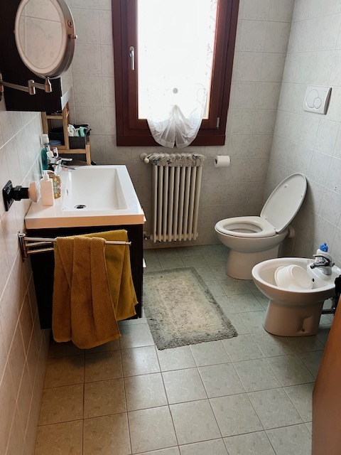 Noventa Oltre Brenta, Introvabile! proponiamo un generoso bilocale al piano terra con giardino pr...