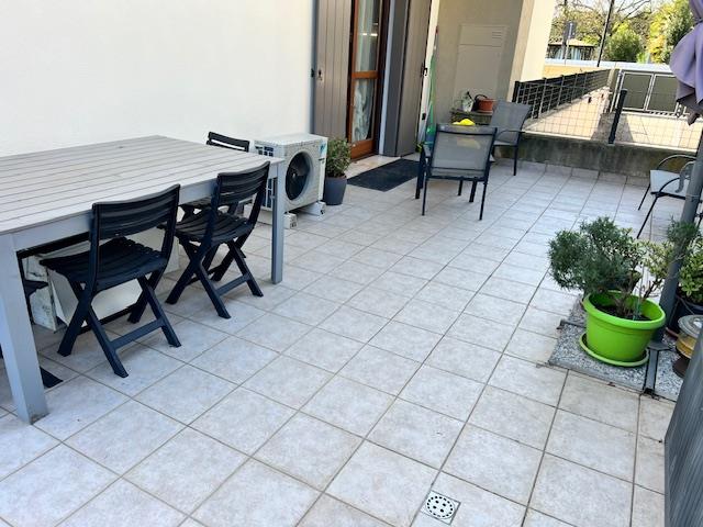 Noventa Oltre Brenta, Introvabile! proponiamo un generoso bilocale al piano terra con giardino pr...