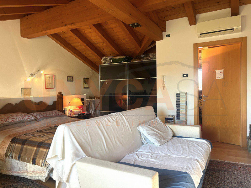 PADOVA - zona Chiesanuova: in una zona residenziale tranquilla e ben servita, proponiamo una trif...